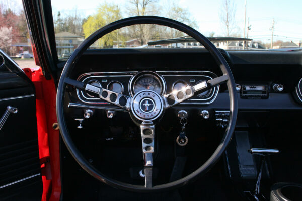 Ford Mustang Convertible, 1966. Automatic. - Image 5